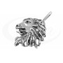 Intrygująca zawieszka w kształcie głowy lwa z oksydowanego srebra.